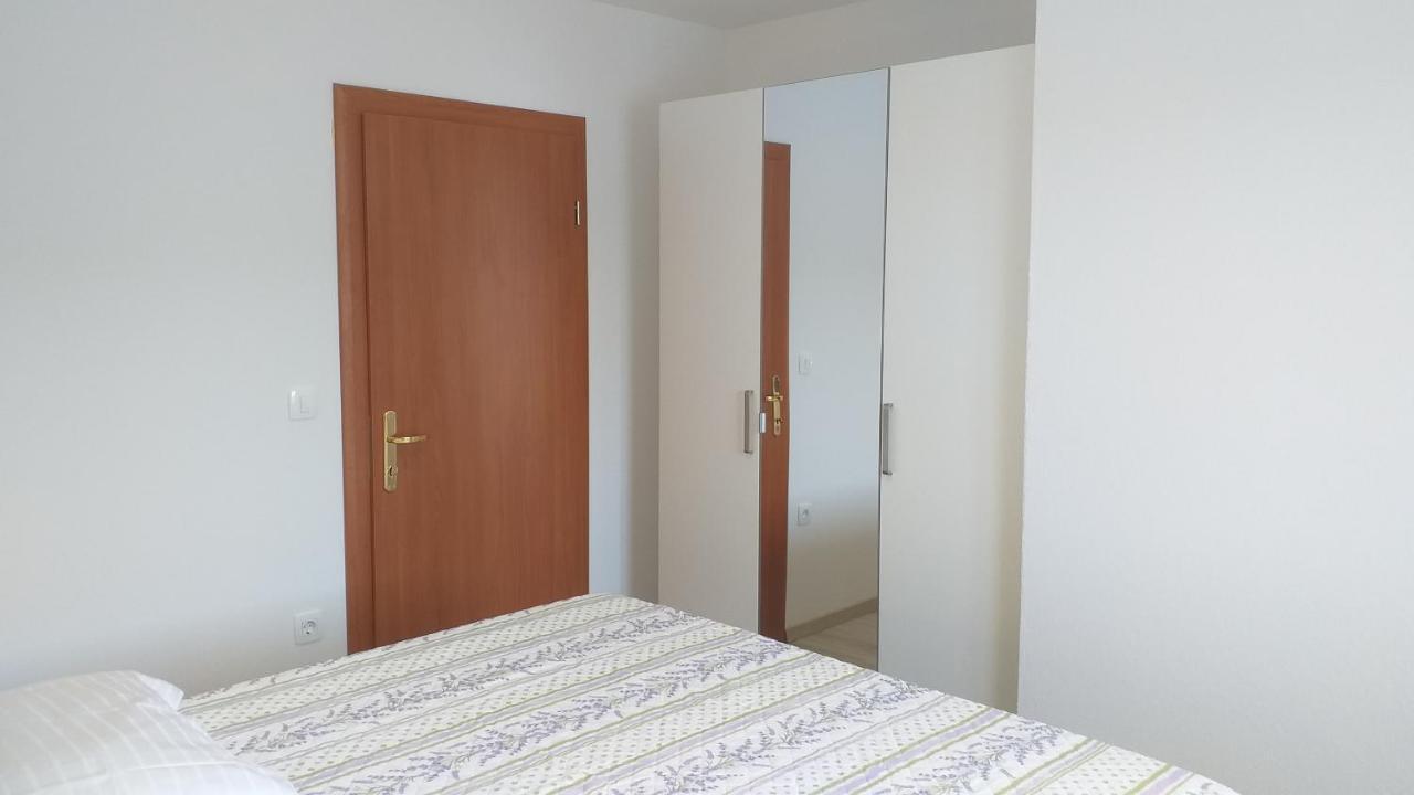 Apartman Karla Lastovo Luaran gambar