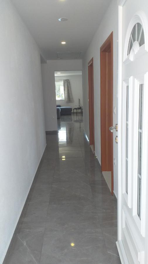 Apartman Karla Lastovo Luaran gambar