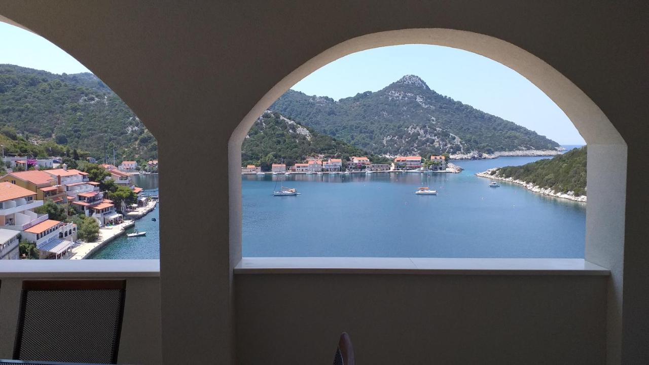 Apartman Karla Lastovo Luaran gambar